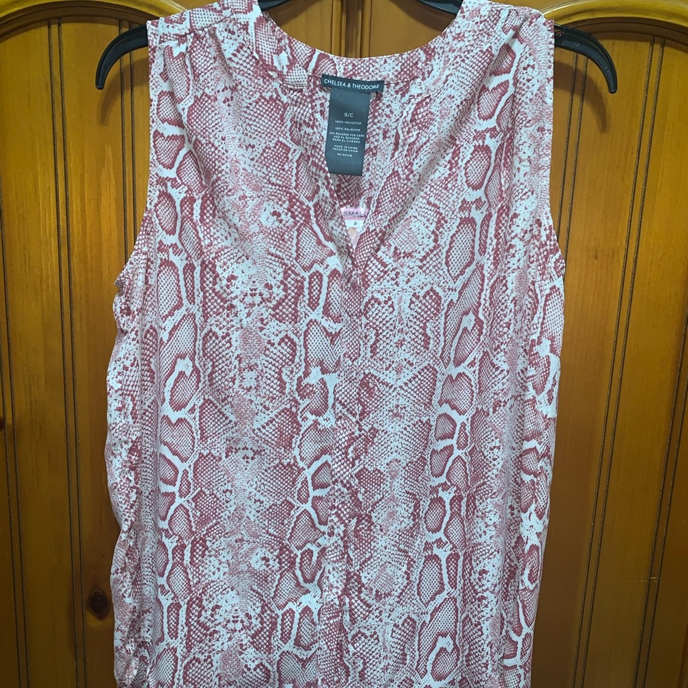 Chelsea & Theodore sleeveless top